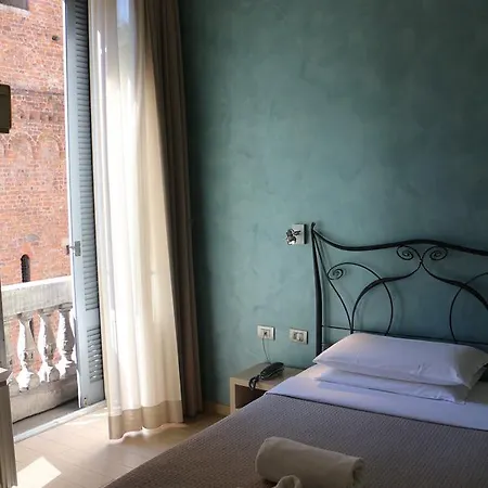 La Madonnina 3* Mediolan