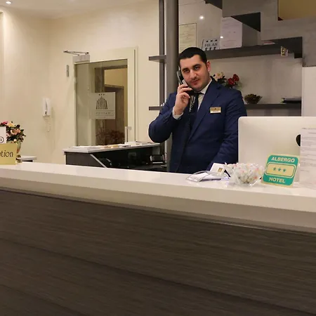 La Madonnina 3* Mediolan